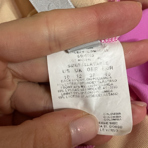 MiracleSuit MagicSuit Pink Slimming One Piece Swim - Picture 7 of 7